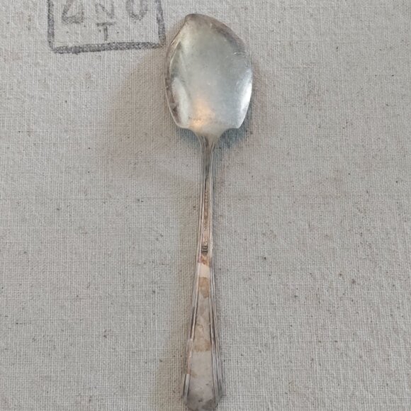 Vintage Wm Rogers MFG Co Silver plate jelly spoon - Picture 2 of 3